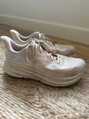 Women’s Hoka Clifton 9